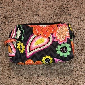 vera bradley large pouch